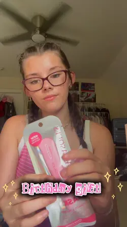 Birthday gift 💝 🎉🎊