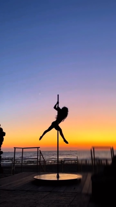 Pole dance