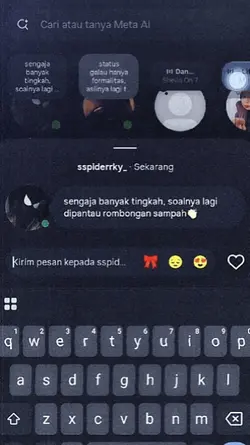 SENGAJA BNYK TINGKAH