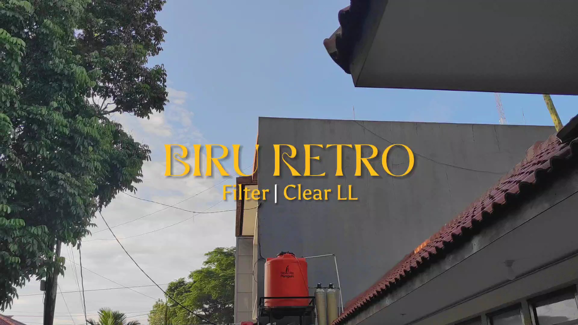 Biru Retro | 16: 9
