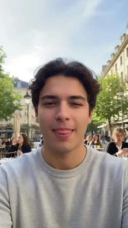 Chi vorrebbe essere quel ragazzo sotto i riflettori