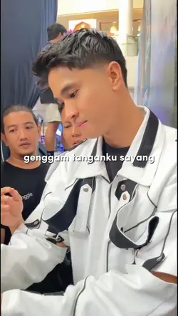 genggam tanganku syg