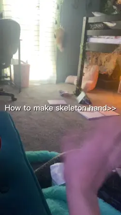 Skeleton hand!