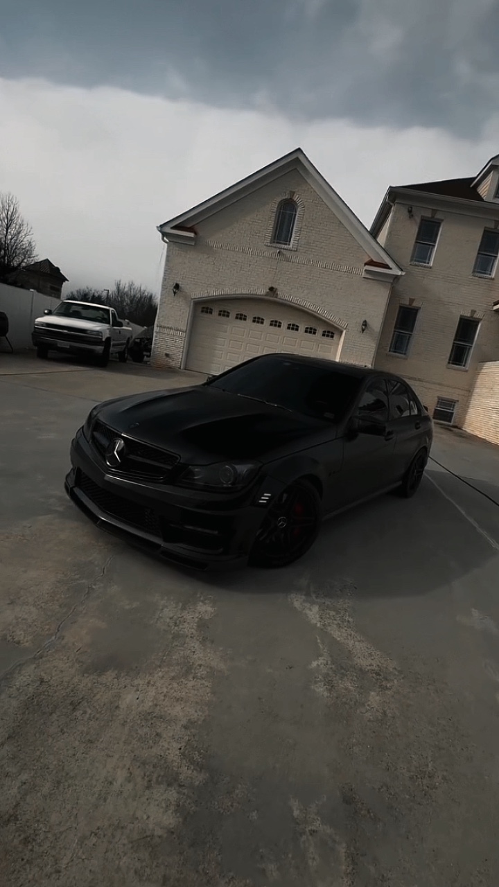 MERCEDES🖤