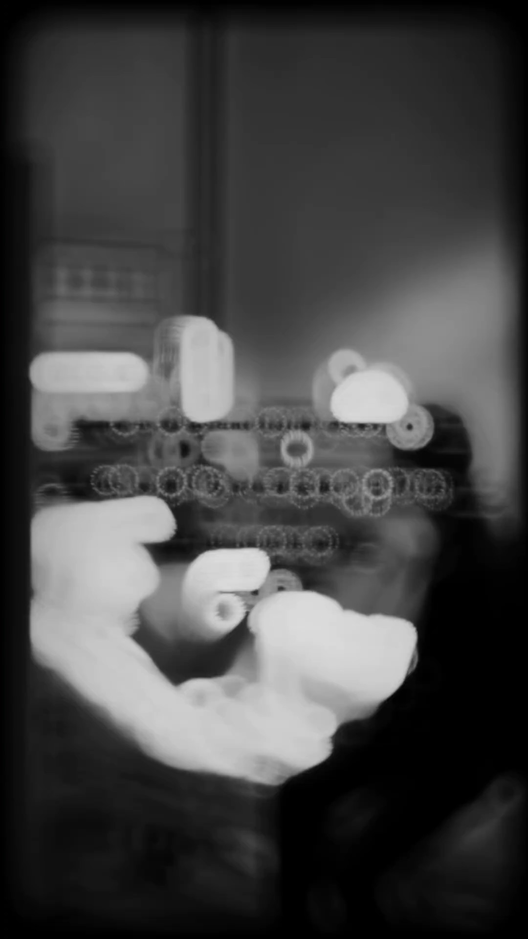 প্রিয় মানুষ হইবা কেউ