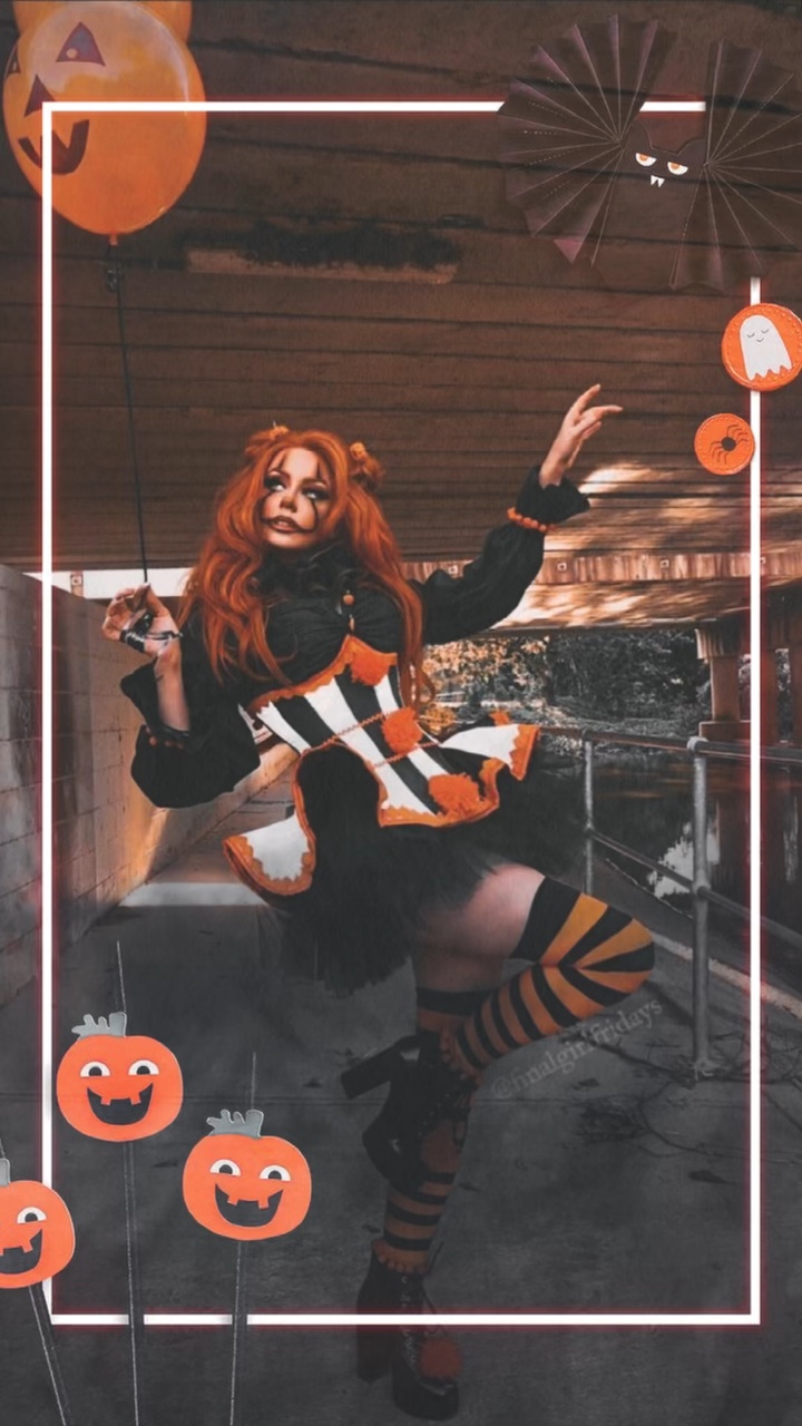 Haloween costume
