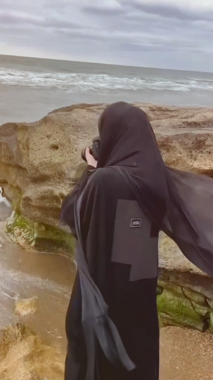 SLOWMO GATA SOLO