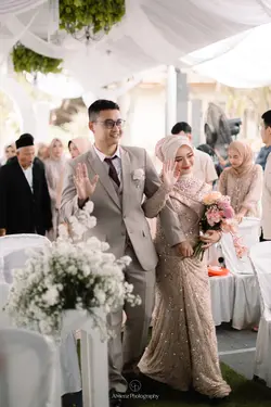 Saxophone Wedding