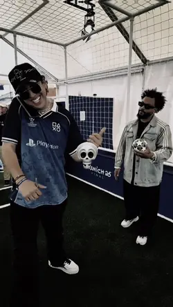 Skull Face Edit 9:16