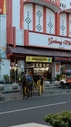 di Jogja, sal priadi