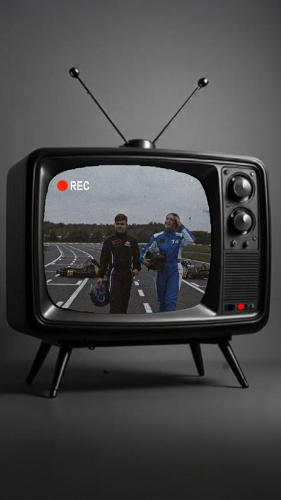 Racing car
