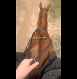 Horse riding’s home💕