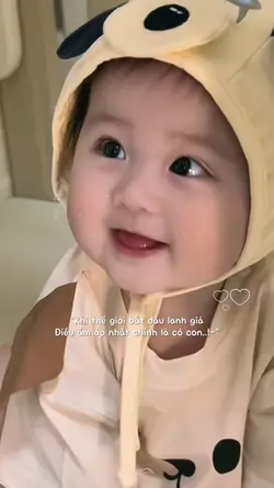 Em bé 1 video