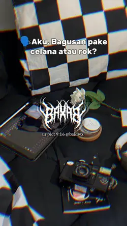 PAKE CELANA ATAU ROK