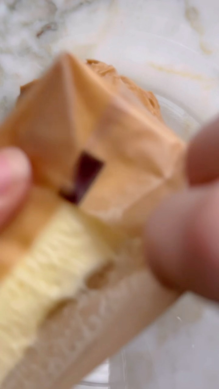 Baking cookie vlog