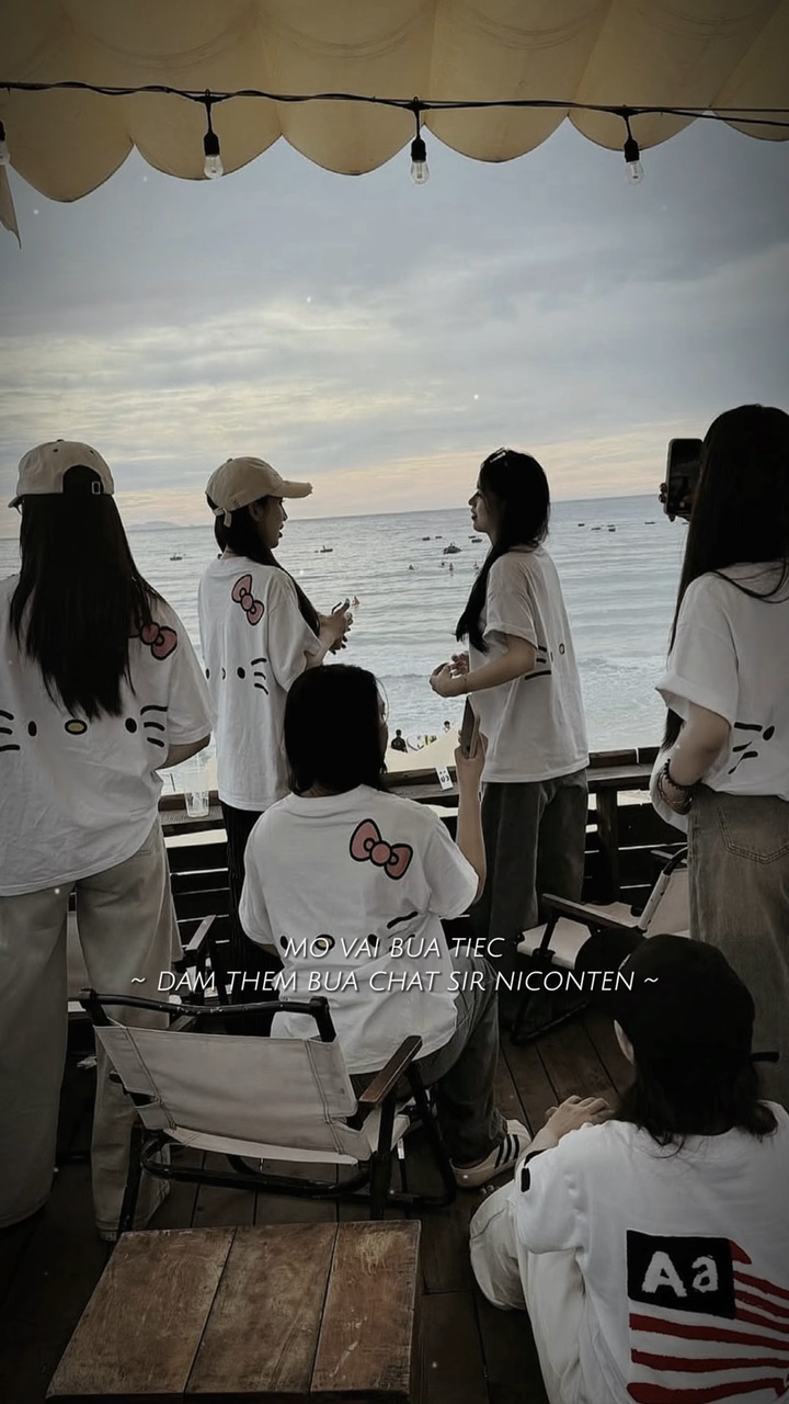 MỞ VÀI BỮA TIỆC