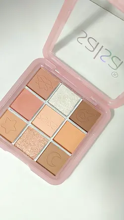 eyeshadow palette 