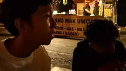 friends tell stories