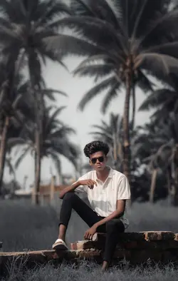 Raat Bhar Rahta Khai