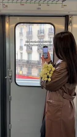 tren background biru