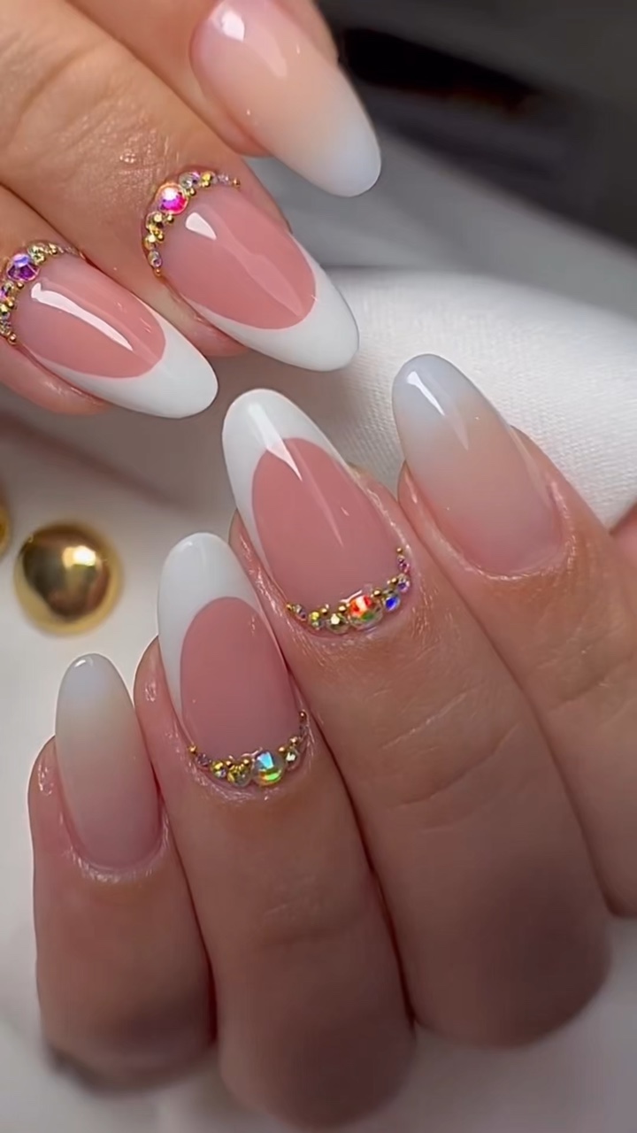 UÑAS