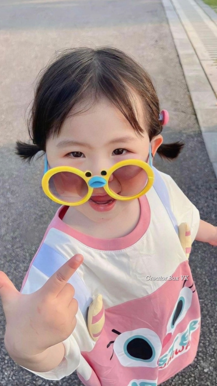 Mẫu 2 ảnh dễ thương