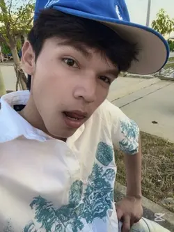 🤍🧏🏻