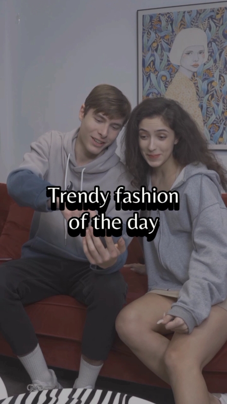 Affichage de produits vestimentaires battant le style tiktok