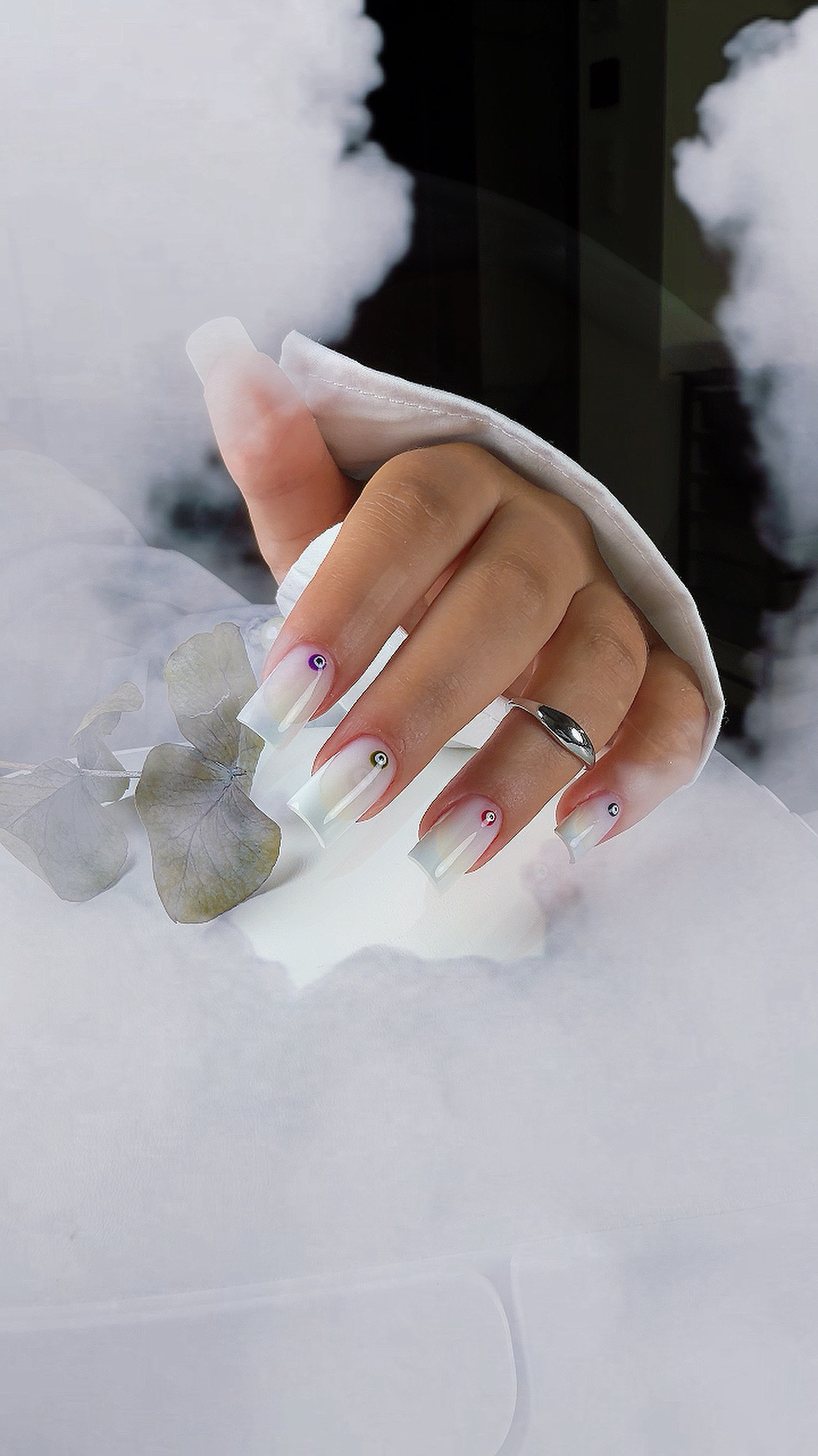 Nails 