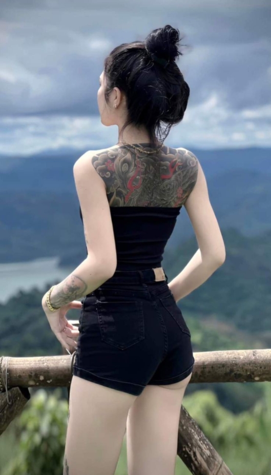 Mặt trăng đêm nay