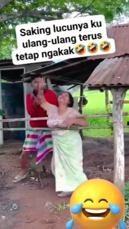 Tolong eh lontong 