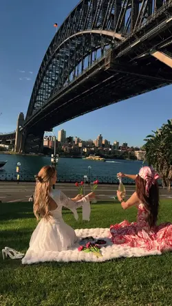 sydney bridge