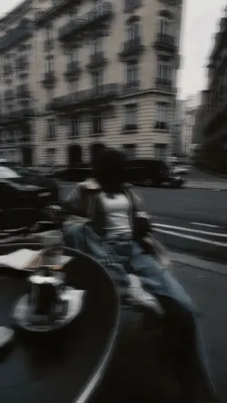 Aesthetic Blur