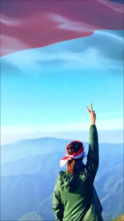 Berkibar bendera 