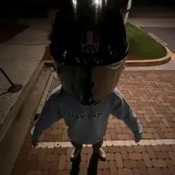 Creepy stuff in pics