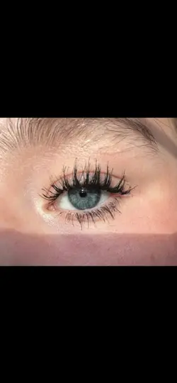 lash tut soon!! 👀