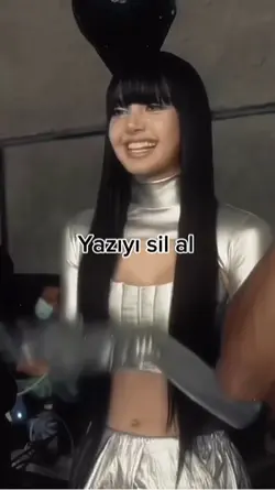 Lisa fancam