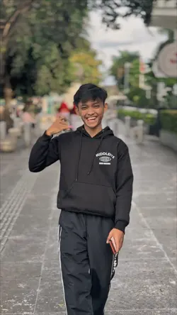 CUKUP AKU YANG JADI