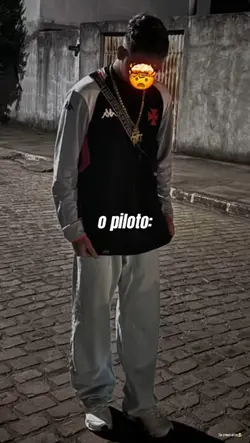 A nave X o piloto🚀