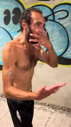 IDIOTA ESSE MLK NÉ 