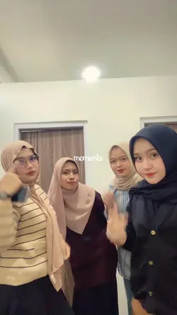 moment with bestieee
