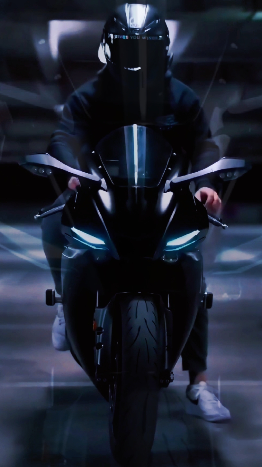 Motos