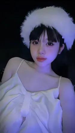 Ánh Tím