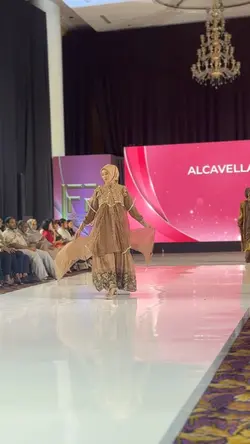 FASHION SHOW