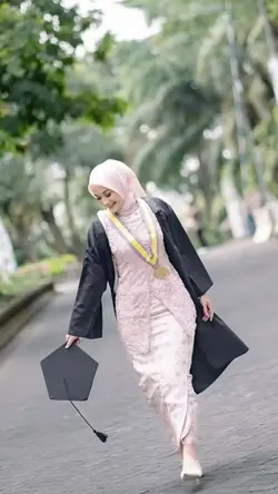 trend wisuda