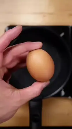 picture on an egg