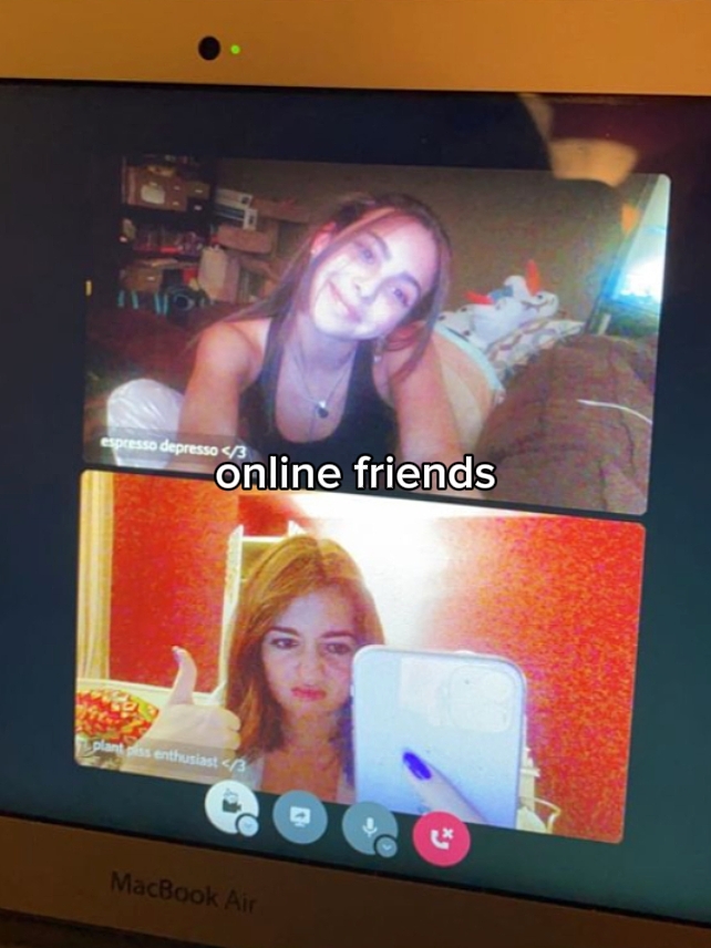 Amigos en línea