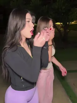 Girls Shocked Trend 