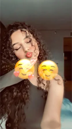 بر چرخ فلک نناز