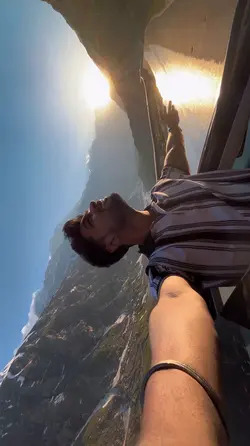 Hindi Travel templat